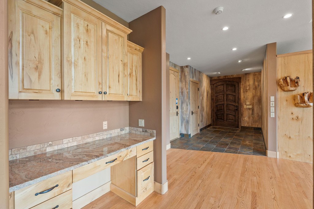 Bigfork, Montana, 59911, United States, 4 Bedrooms Bedrooms, ,4.5 BathroomsBathrooms,Residential,Forsale,1914975