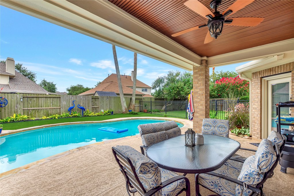 League City, Texas, 77573, United States, 4 Bedrooms Bedrooms, ,3.5 BathroomsBathrooms,Residential,Forsale,1936500