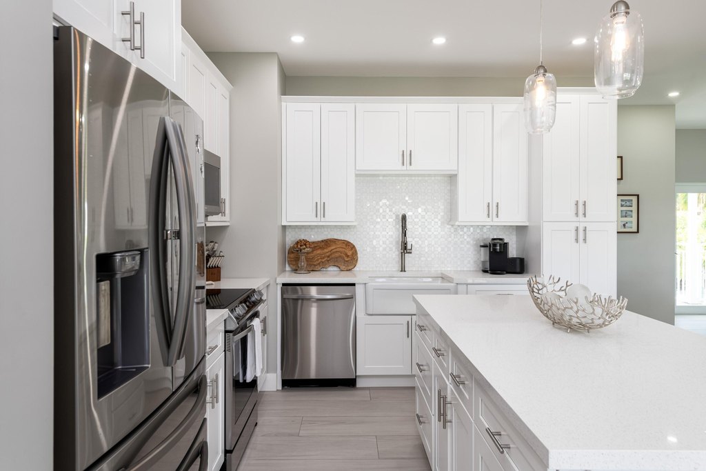 Duck, Florida, 33050, United States, 4 Bedrooms Bedrooms, ,3 BathroomsBathrooms,Residential,Forsale,1953790