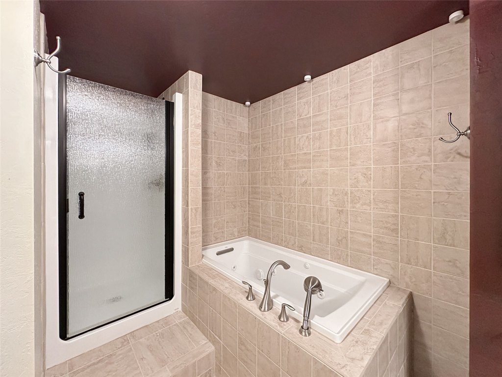 Ennis, Montana, 59729, United States, 3 Bedrooms Bedrooms, ,2 BathroomsBathrooms,Residential,Forsale,1944301