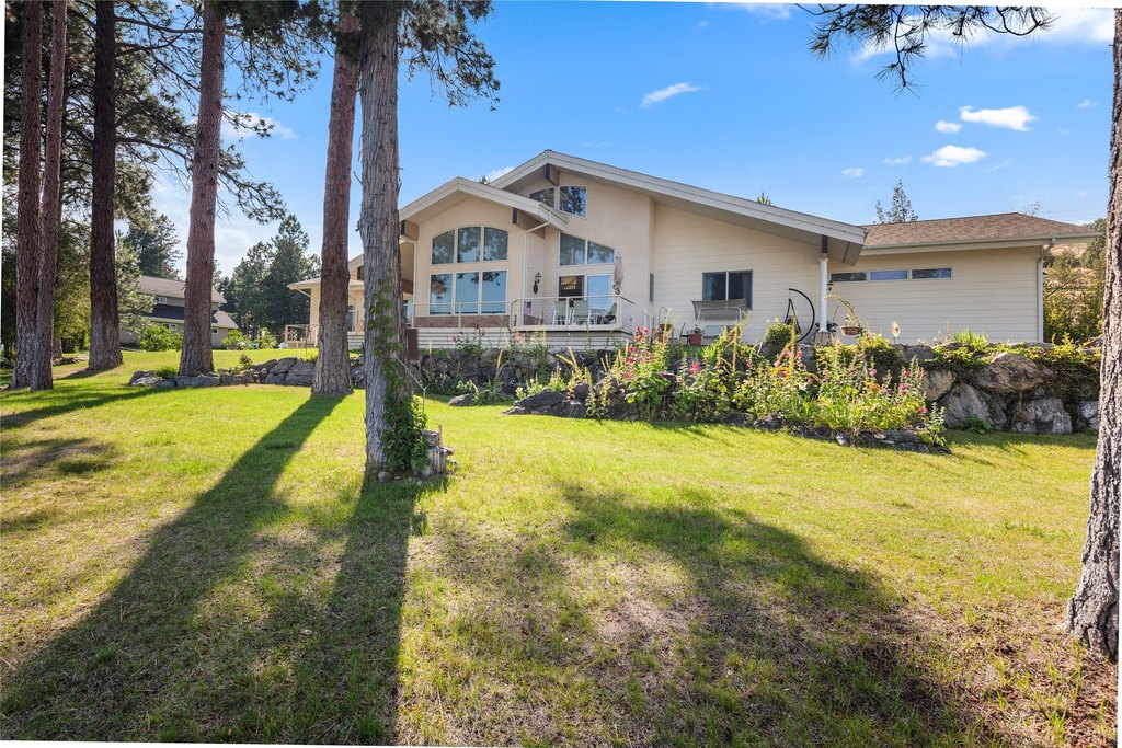 Dayton, Montana, 59914, United States, 4 Bedrooms Bedrooms, ,3.5 BathroomsBathrooms,Residential,Forsale,1914963 Dayton, Montana, 59914, United States, 4 Bedrooms Bedrooms, ,3.5 BathroomsBathrooms,Residential,Forsale,1914963