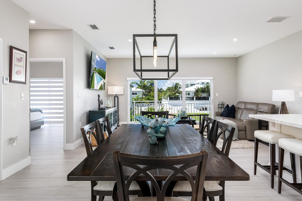 Duck, Florida, 33050, United States, 4 Bedrooms Bedrooms, ,3 BathroomsBathrooms,Residential,Forsale,1953790