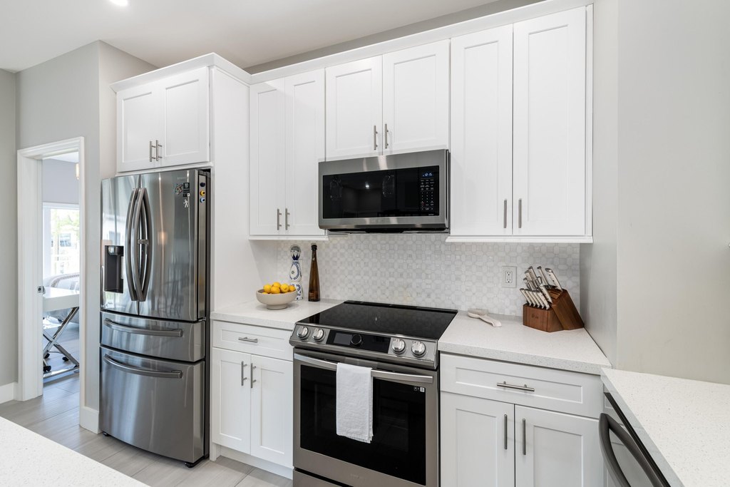 Duck, Florida, 33050, United States, 4 Bedrooms Bedrooms, ,3 BathroomsBathrooms,Residential,Forsale,1953790