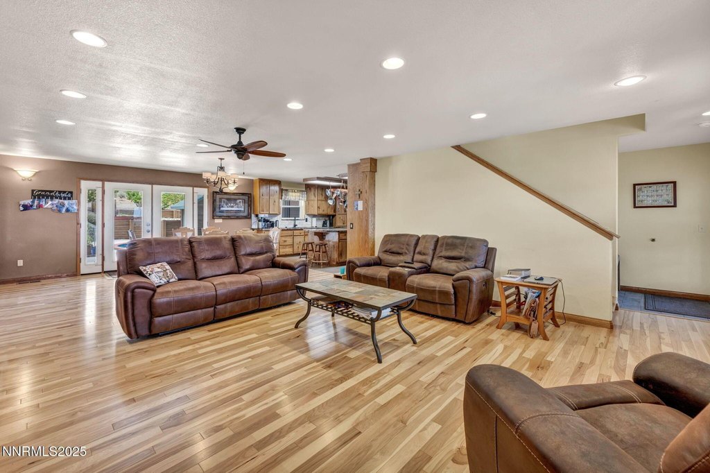 Wellington, Nevada, 89444, United States, 4 Bedrooms Bedrooms, ,3.5 BathroomsBathrooms,Residential,Forsale,1946017