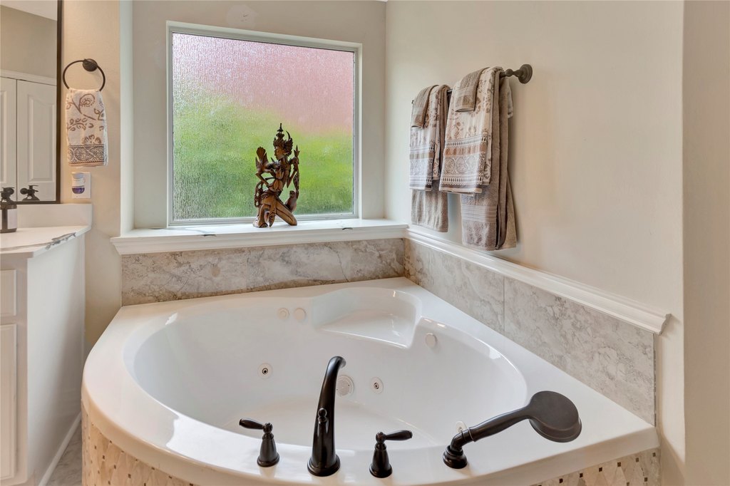 League City, Texas, 77573, United States, 4 Bedrooms Bedrooms, ,3.5 BathroomsBathrooms,Residential,Forsale,1936500