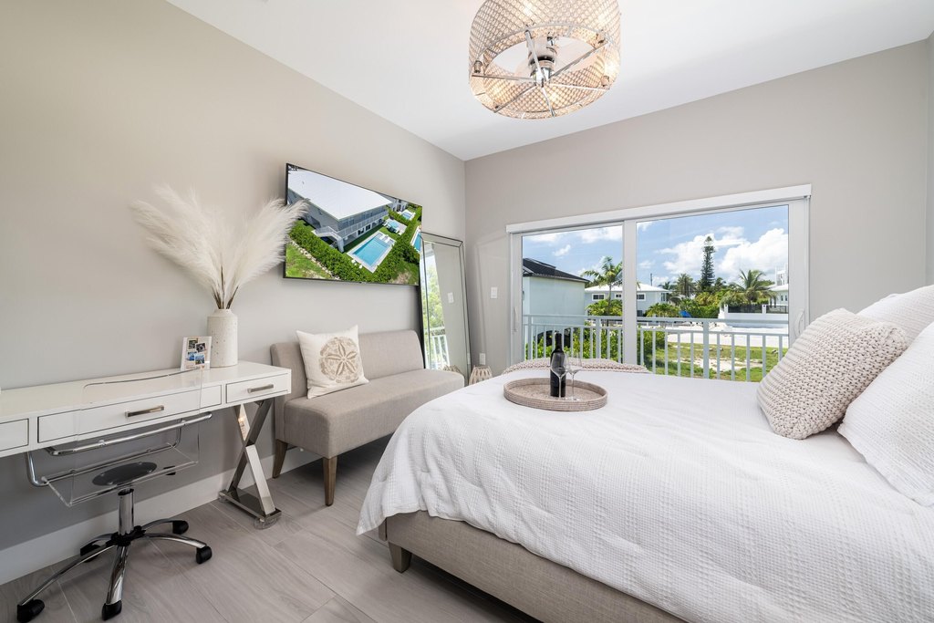 Duck, Florida, 33050, United States, 4 Bedrooms Bedrooms, ,3 BathroomsBathrooms,Residential,Forsale,1953790