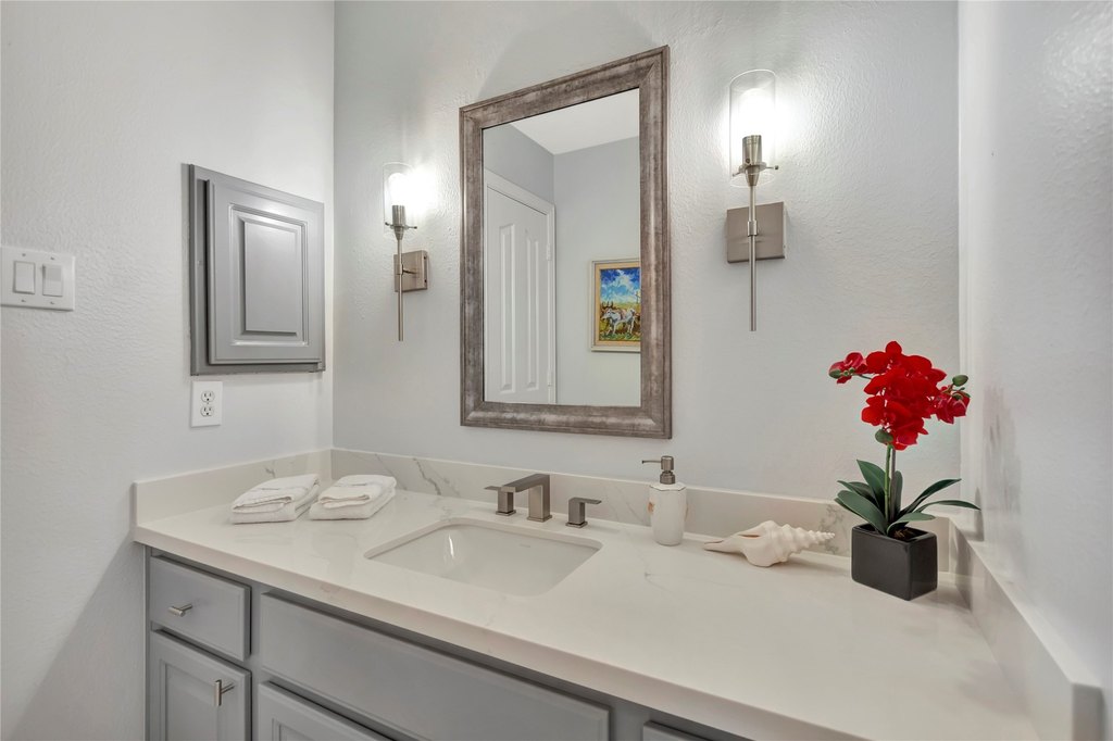 League City, Texas, 77573, United States, 4 Bedrooms Bedrooms, ,3.5 BathroomsBathrooms,Residential,Forsale,1936500