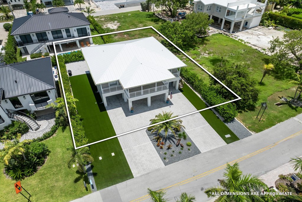 Duck, Florida, 33050, United States, 4 Bedrooms Bedrooms, ,3 BathroomsBathrooms,Residential,Forsale,1953790