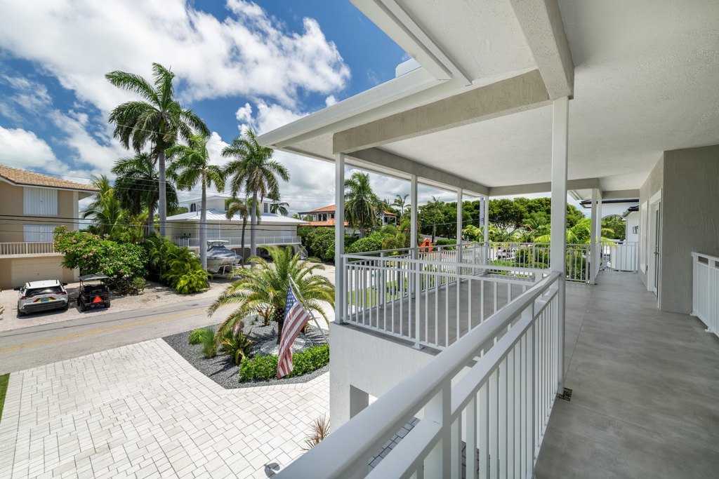 Duck, Florida, 33050, United States, 4 Bedrooms Bedrooms, ,3 BathroomsBathrooms,Residential,Forsale,1953790