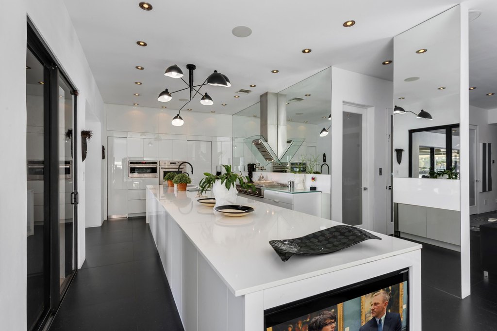 Delray Beach, Florida, 33483, United States, 6 Bedrooms Bedrooms, ,8.5 BathroomsBathrooms,Residential,Forsale,1952513