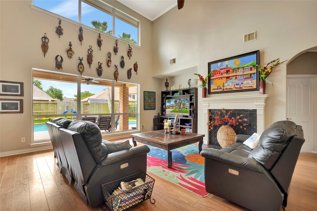 League City, Texas, 77573, United States, 4 Bedrooms Bedrooms, ,3.5 BathroomsBathrooms,Residential,Forsale,1936500