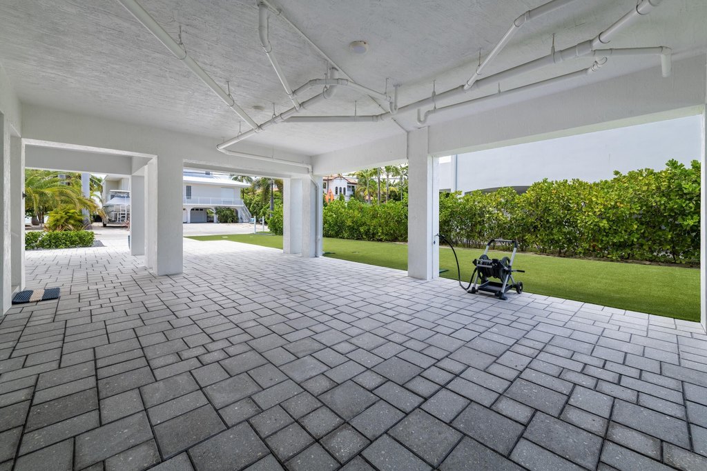 Duck, Florida, 33050, United States, 4 Bedrooms Bedrooms, ,3 BathroomsBathrooms,Residential,Forsale,1953790