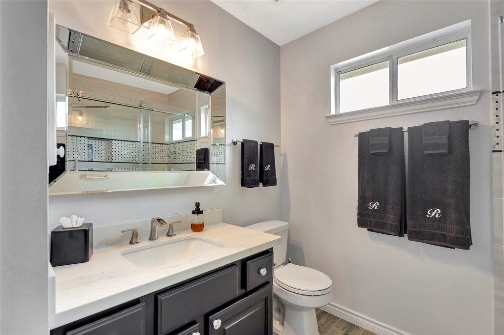 League City, Texas, 77573, United States, 4 Bedrooms Bedrooms, ,3.5 BathroomsBathrooms,Residential,Forsale,1936500