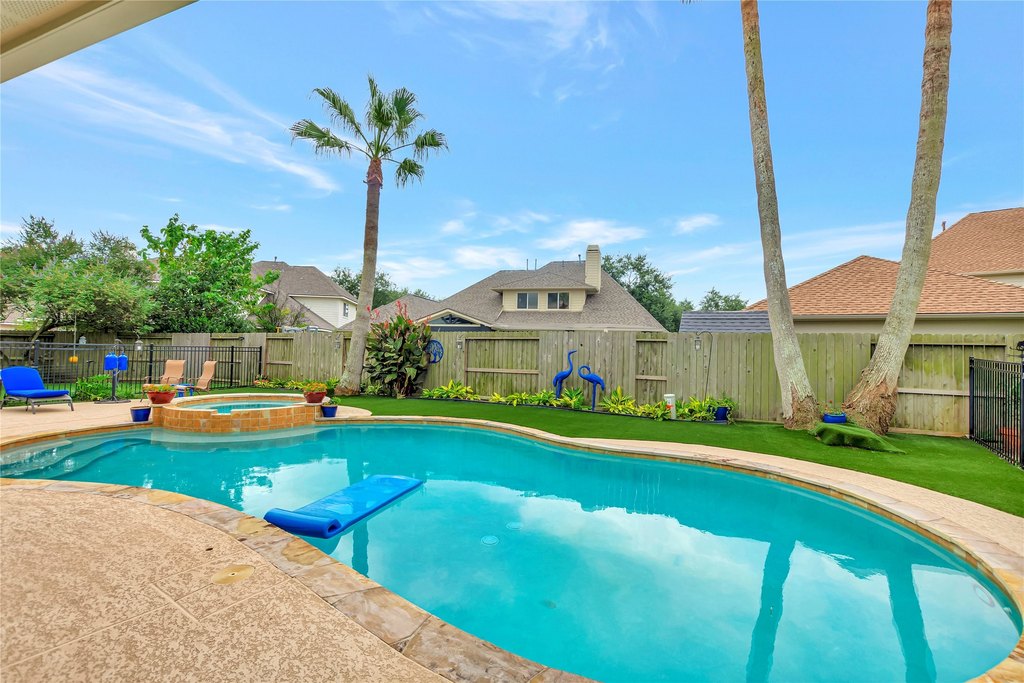 League City, Texas, 77573, United States, 4 Bedrooms Bedrooms, ,3.5 BathroomsBathrooms,Residential,Forsale,1936500