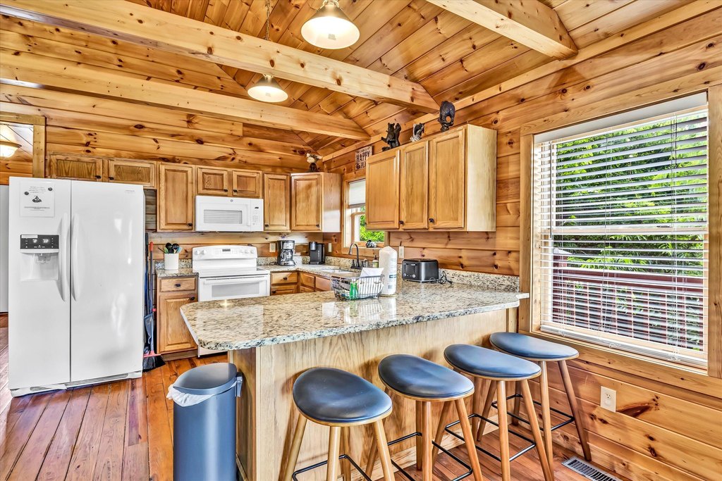 Sevierville, Tennessee, 37876, United States, 3 Bedrooms Bedrooms, ,3.5 BathroomsBathrooms,Residential,Forsale,1894437