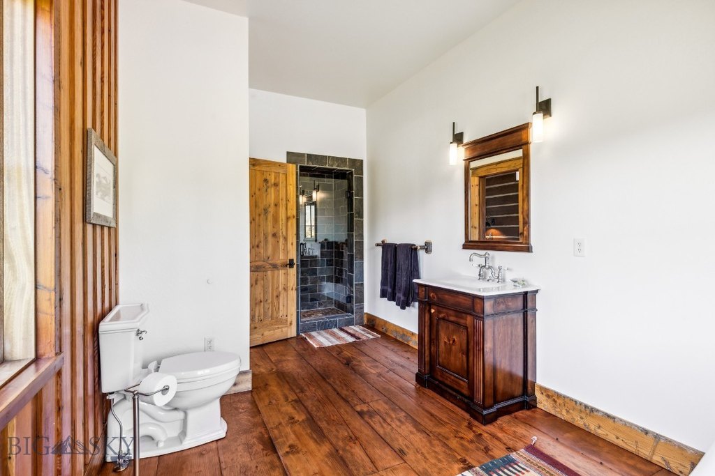 Livingston, Montana, 59047, United States, 3 Bedrooms Bedrooms, ,3.5 BathroomsBathrooms,Residential,Forsale,1941177