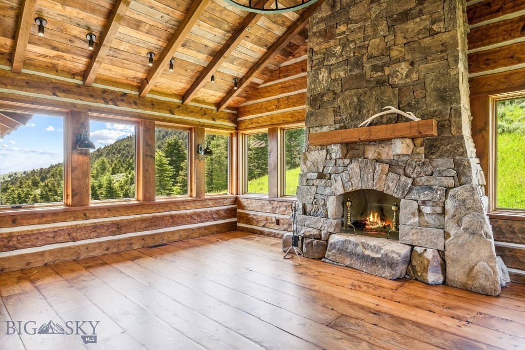 Livingston, Montana, 59047, United States, 3 Bedrooms Bedrooms, ,3.5 BathroomsBathrooms,Residential,Forsale,1941177