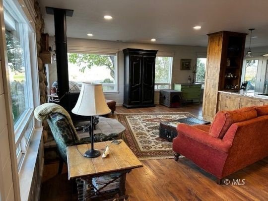Cedarville, California, 96104, United States, 3 Bedrooms Bedrooms, ,2 BathroomsBathrooms,Residential,Forsale,1888852