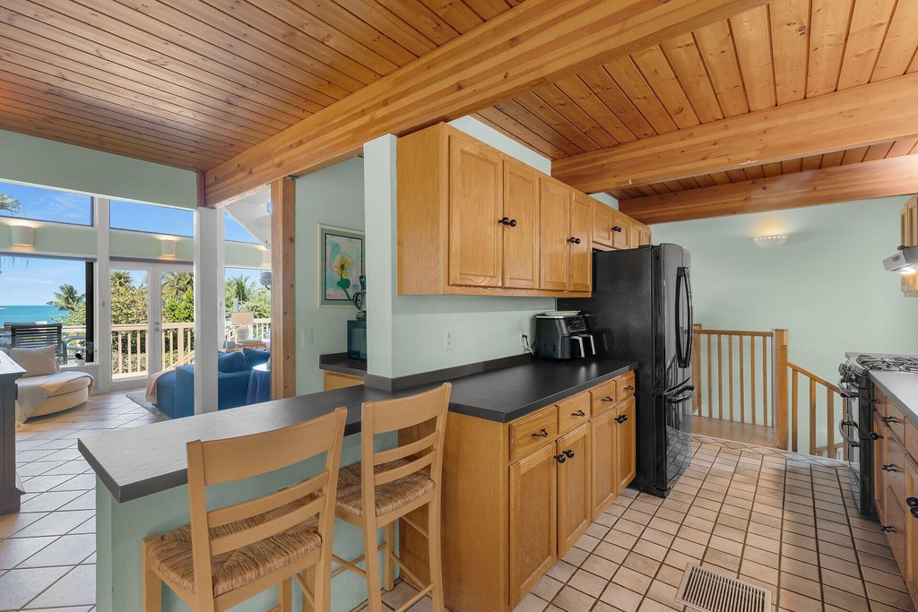 Upper Matecumbe Key Islamorada, Florida, 33036, United States, 4 Bedrooms Bedrooms, ,4 BathroomsBathrooms,Residential,Forsale,1944351