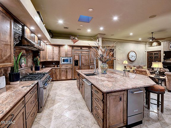 Tucson, Arizona, 85718, United States, 5 Bedrooms Bedrooms, ,5 BathroomsBathrooms,Residential,Forsale,1919207