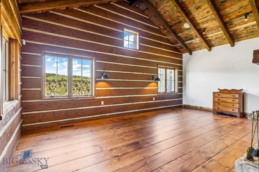 Livingston, Montana, 59047, United States, 3 Bedrooms Bedrooms, ,3.5 BathroomsBathrooms,Residential,Forsale,1941177