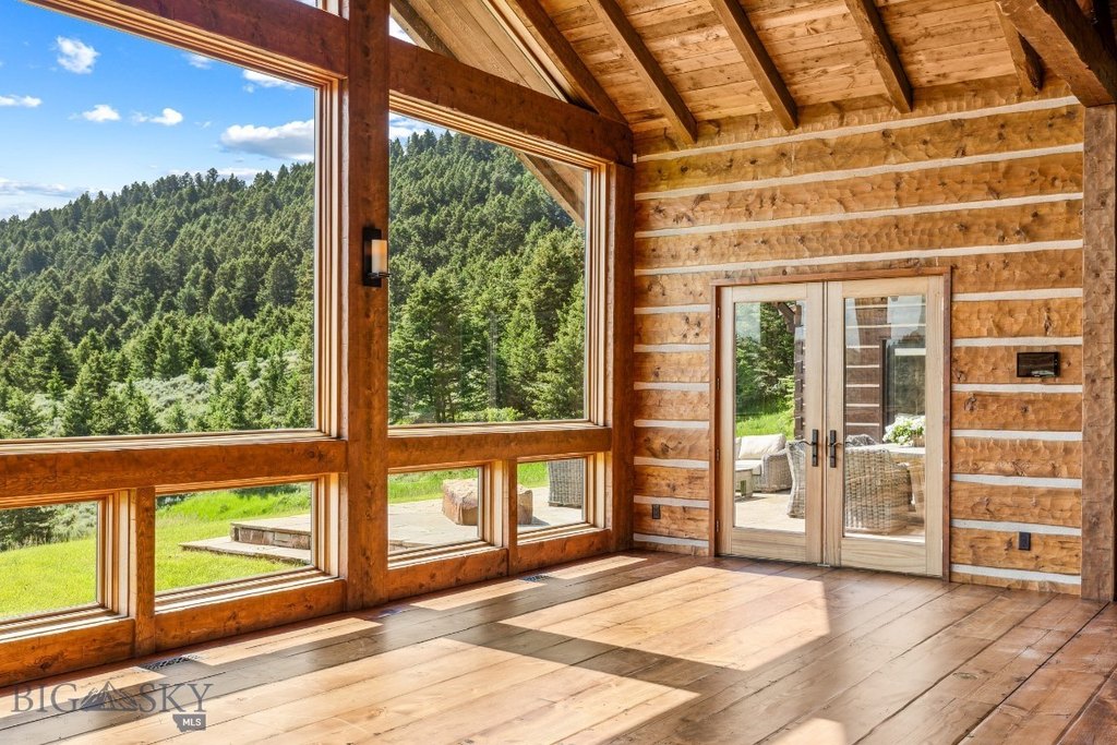 Livingston, Montana, 59047, United States, 3 Bedrooms Bedrooms, ,3.5 BathroomsBathrooms,Residential,Forsale,1941177