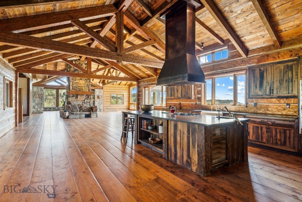 Livingston, Montana, 59047, United States, 3 Bedrooms Bedrooms, ,3.5 BathroomsBathrooms,Residential,Forsale,1941177