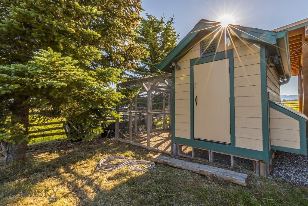 Bozeman, Montana, 59715, United States, 5 Bedrooms Bedrooms, ,5.5 BathroomsBathrooms,Residential,Forsale,1941168
