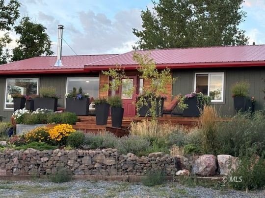 Cedarville, California, 96104, United States, 3 Bedrooms Bedrooms, ,2 BathroomsBathrooms,Residential,Forsale,1888852