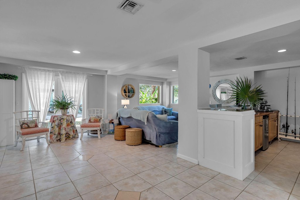 Upper Matecumbe Key Islamorada, Florida, 33036, United States, 4 Bedrooms Bedrooms, ,4 BathroomsBathrooms,Residential,Forsale,1944351