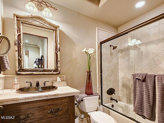 Tucson, Arizona, 85718, United States, 5 Bedrooms Bedrooms, ,5 BathroomsBathrooms,Residential,Forsale,1919207
