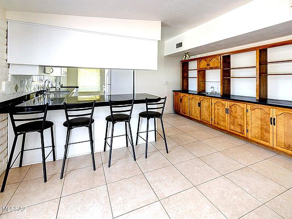 Tucson, Arizona, 85718, United States, 3 Bedrooms Bedrooms, ,3 BathroomsBathrooms,Residential,Forsale,1919204