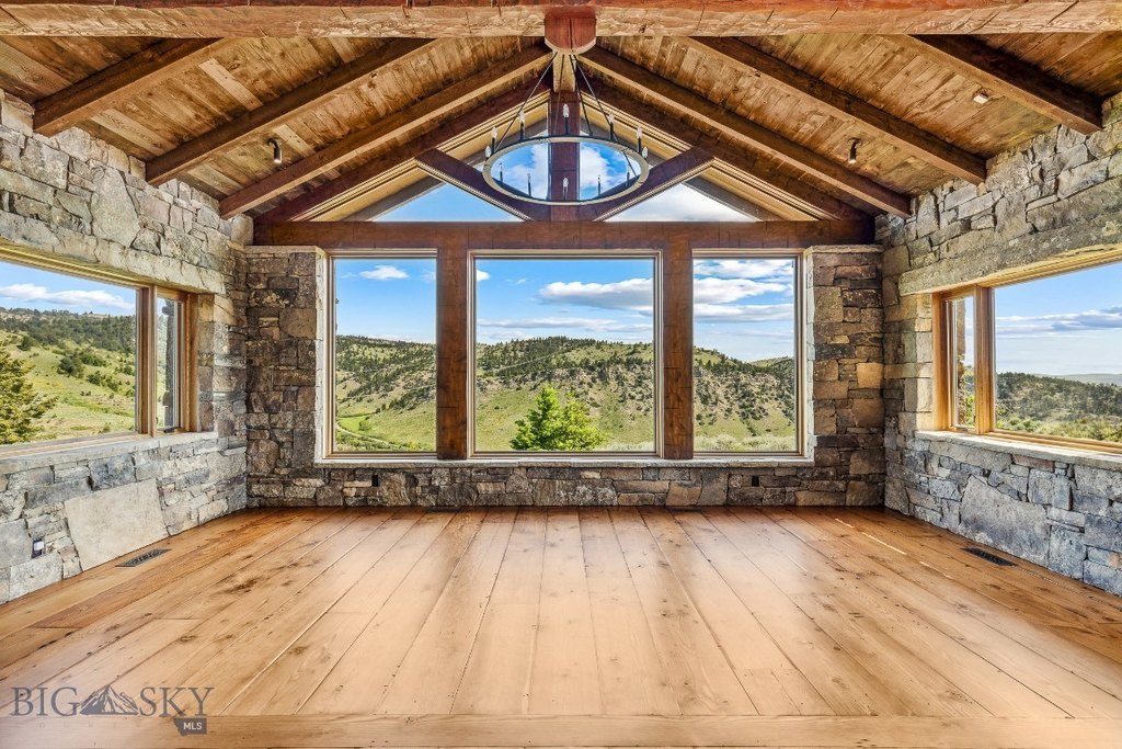 Livingston, Montana, 59047, United States, 3 Bedrooms Bedrooms, ,3.5 BathroomsBathrooms,Residential,Forsale,1941177