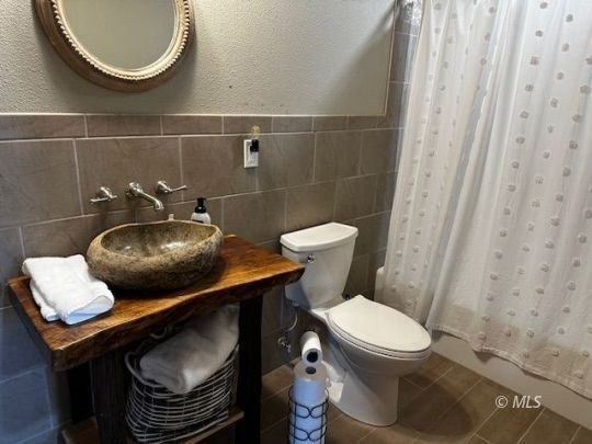Cedarville, California, 96104, United States, 3 Bedrooms Bedrooms, ,2 BathroomsBathrooms,Residential,Forsale,1888852