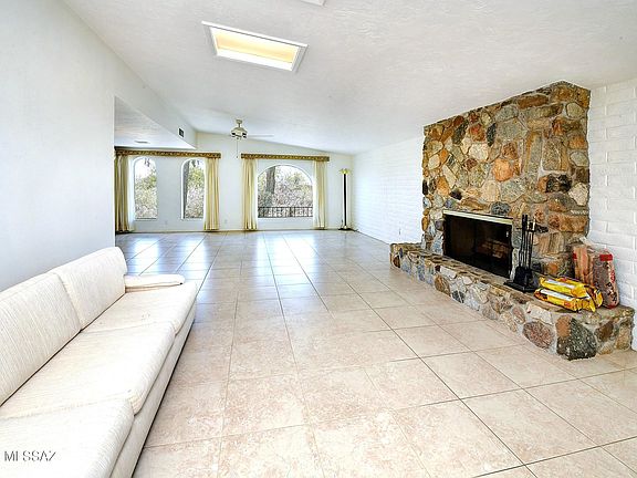 Tucson, Arizona, 85718, United States, 3 Bedrooms Bedrooms, ,3 BathroomsBathrooms,Residential,Forsale,1919204