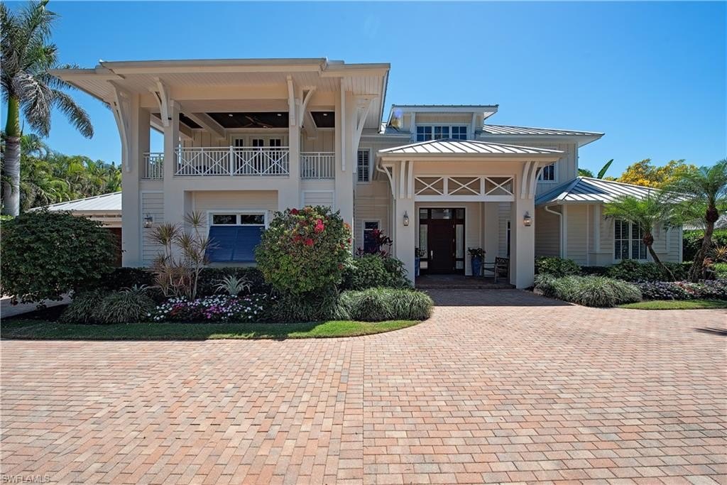 NAPLES, Florida, 34102, United States, 4 Bedrooms Bedrooms, ,4.5 BathroomsBathrooms,Residential,Forsale,1995085
