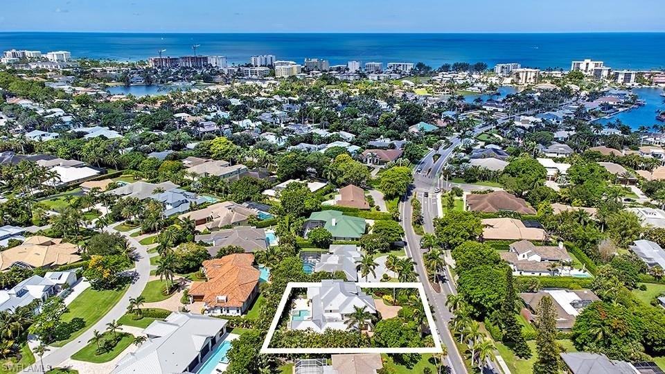 NAPLES, Florida, 34102, United States, 4 Bedrooms Bedrooms, ,4.5 BathroomsBathrooms,Residential,Forsale,1995085