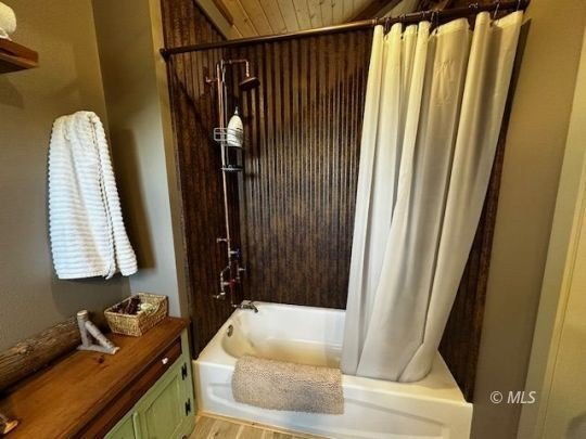 Cedarville, California, 96104, United States, 3 Bedrooms Bedrooms, ,2 BathroomsBathrooms,Residential,Forsale,1888852