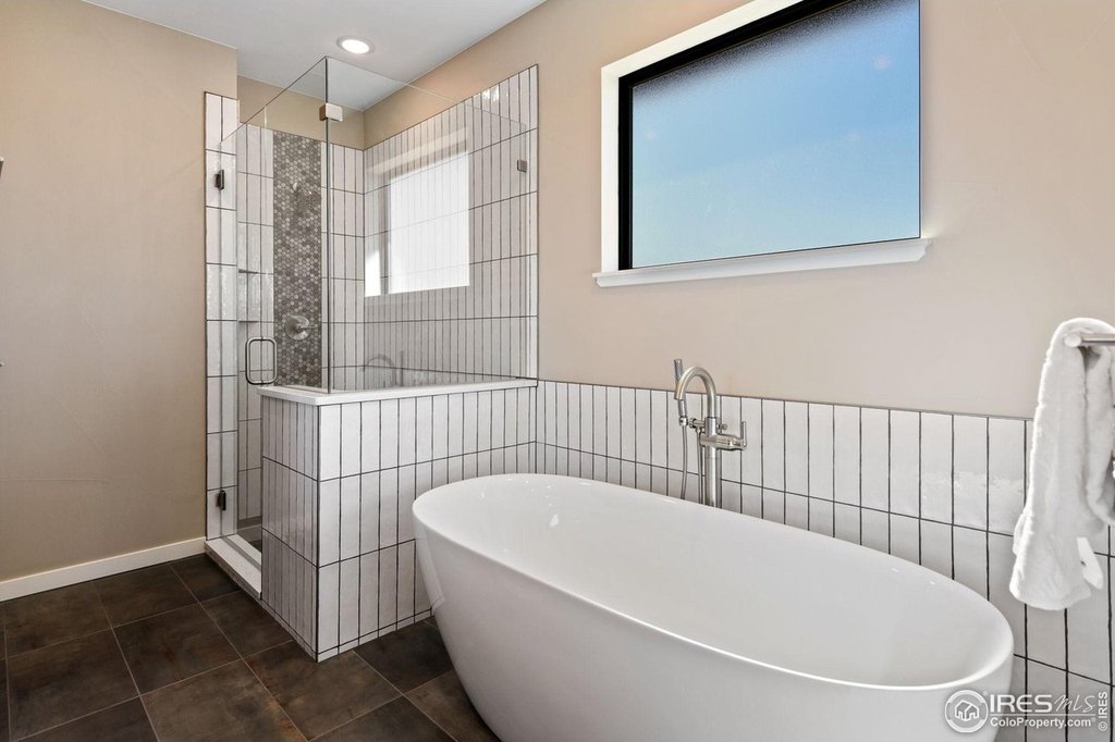 Berthoud, Colorado, 80513, United States, 5 Bedrooms Bedrooms, ,3.5 BathroomsBathrooms,Residential,Forsale,1903095