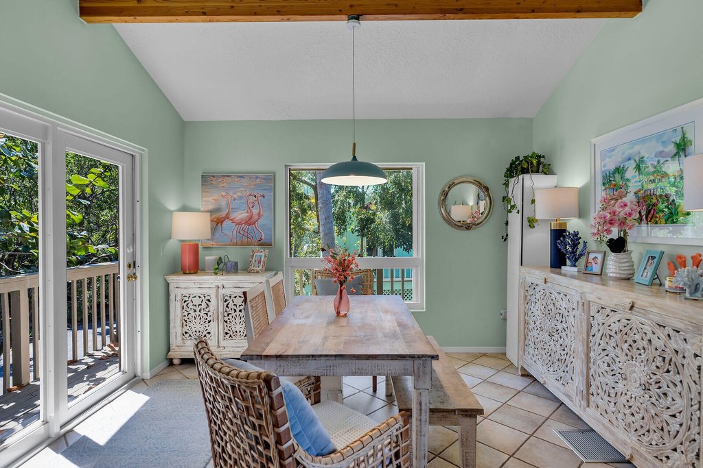 Upper Matecumbe Key Islamorada, Florida, 33036, United States, 4 Bedrooms Bedrooms, ,4 BathroomsBathrooms,Residential,Forsale,1944351