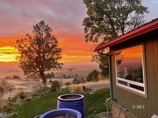 Cedarville, California, 96104, United States, 3 Bedrooms Bedrooms, ,2 BathroomsBathrooms,Residential,Forsale,1888852