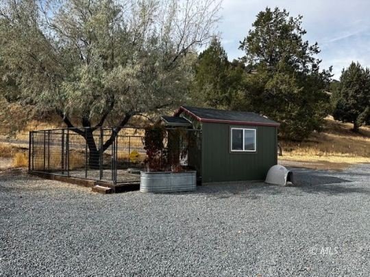 Cedarville, California, 96104, United States, 3 Bedrooms Bedrooms, ,2 BathroomsBathrooms,Residential,Forsale,1888852
