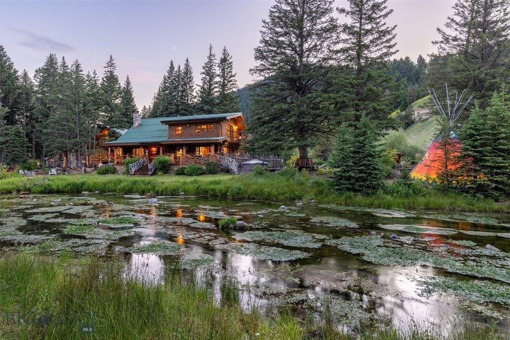 Big Sky, Montana, 59730, United States, 5 Bedrooms Bedrooms, ,4 BathroomsBathrooms,Residential,Forsale,1941185