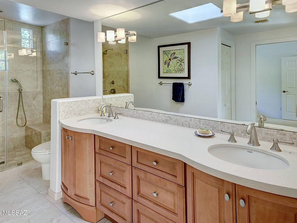 Tucson, Arizona, 85718, United States, 5 Bedrooms Bedrooms, ,4 BathroomsBathrooms,Residential,Forsale,1919203