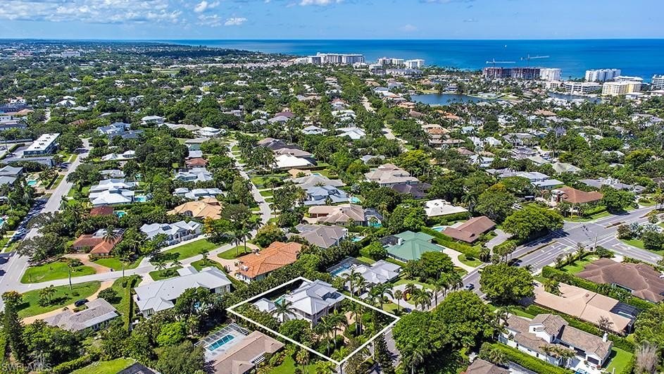 NAPLES, Florida, 34102, United States, 4 Bedrooms Bedrooms, ,4.5 BathroomsBathrooms,Residential,Forsale,1995085