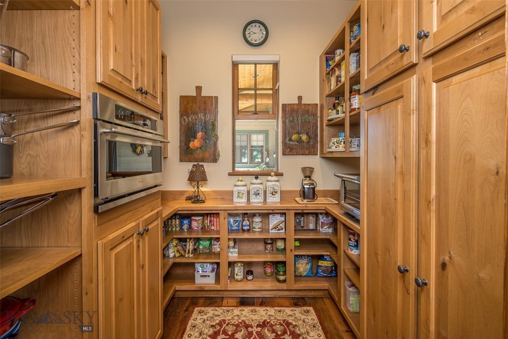 Bozeman, Montana, 59715, United States, 5 Bedrooms Bedrooms, ,5.5 BathroomsBathrooms,Residential,Forsale,1941168