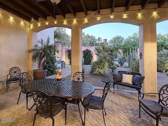Tucson, Arizona, 85718, United States, 5 Bedrooms Bedrooms, ,5 BathroomsBathrooms,Residential,Forsale,1919207