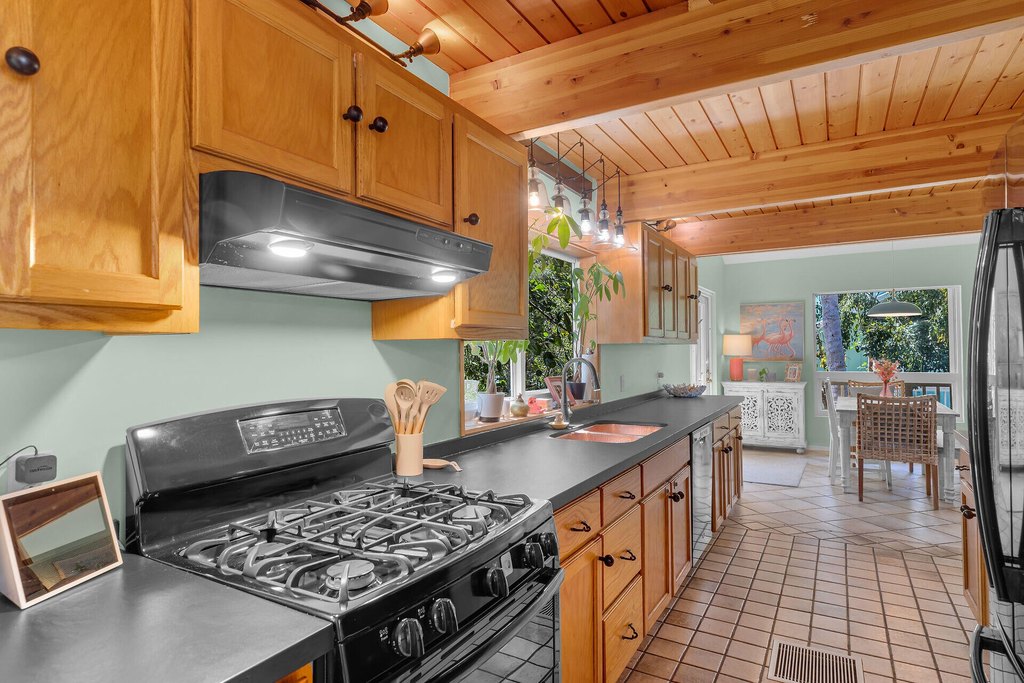 Upper Matecumbe Key Islamorada, Florida, 33036, United States, 4 Bedrooms Bedrooms, ,4 BathroomsBathrooms,Residential,Forsale,1944351