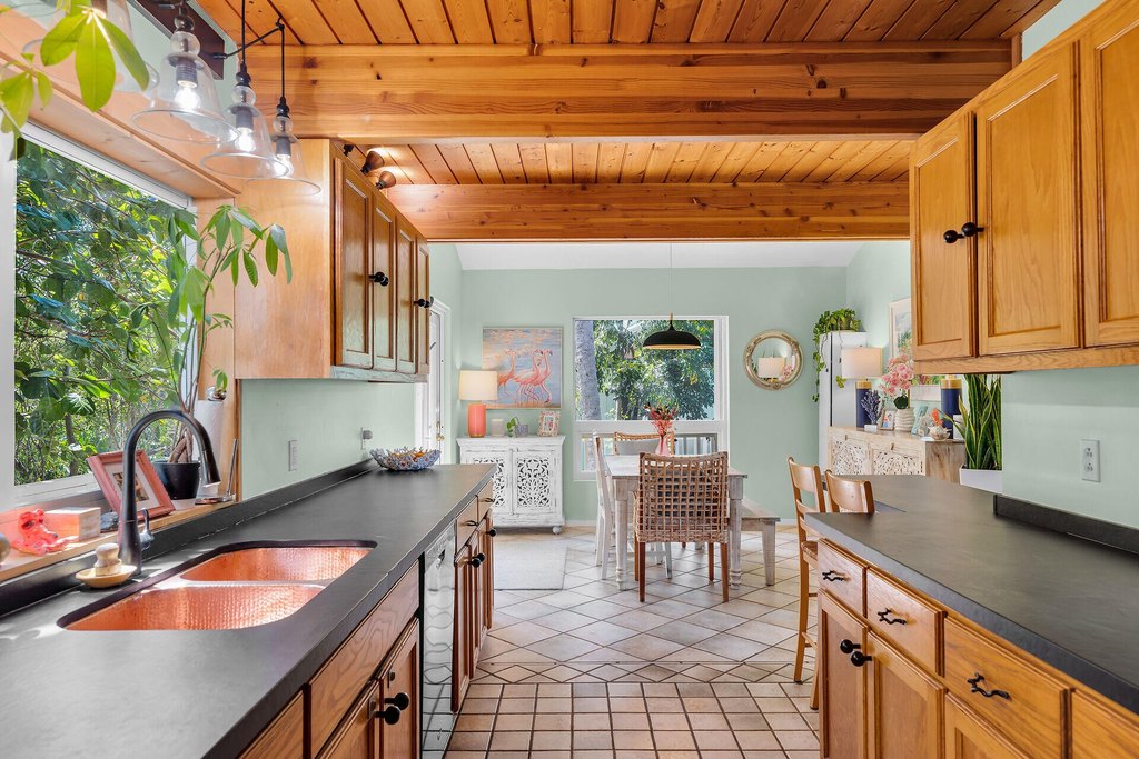 Upper Matecumbe Key Islamorada, Florida, 33036, United States, 4 Bedrooms Bedrooms, ,4 BathroomsBathrooms,Residential,Forsale,1944351