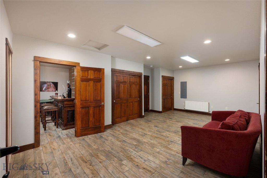 Manhattan, Montana, 59741, United States, 5 Bedrooms Bedrooms, ,4 BathroomsBathrooms,Residential,Forsale,1915000